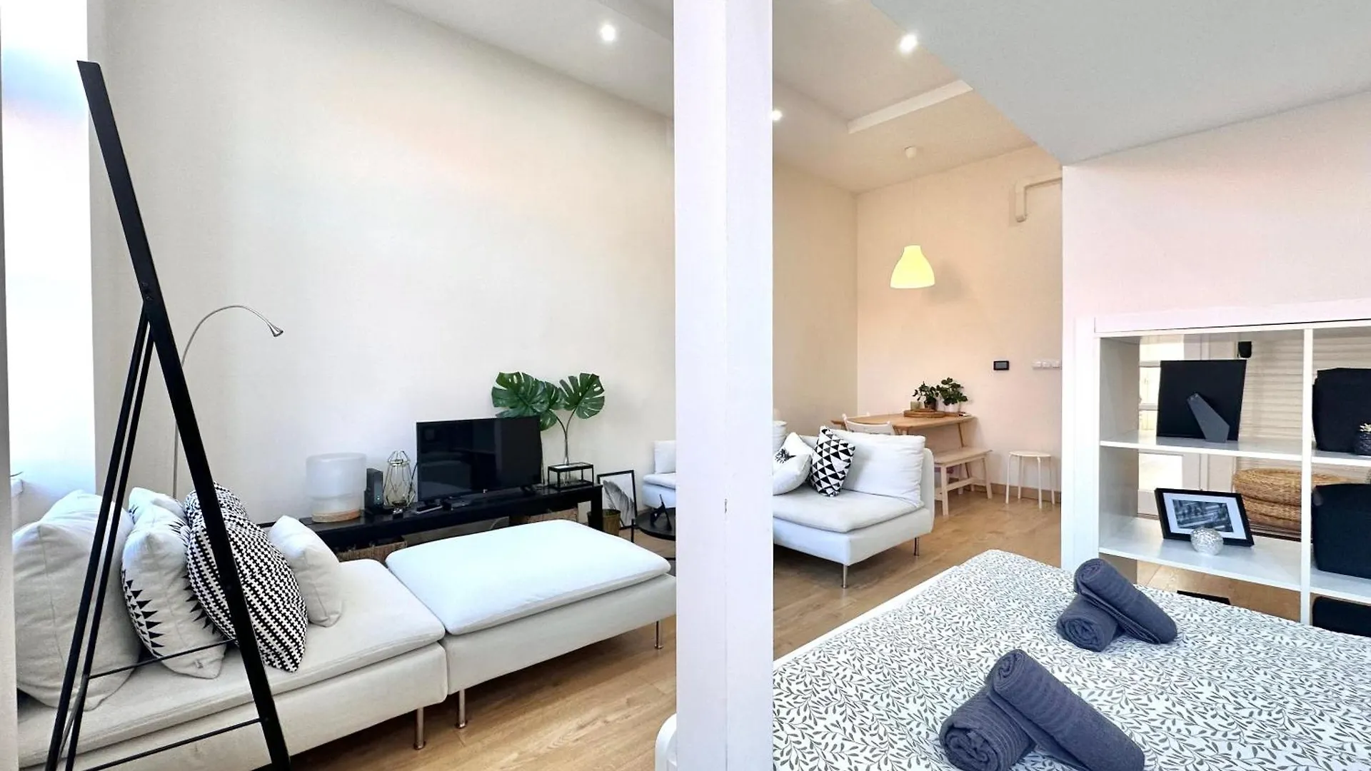 Center Cozy Gozsdu Home With 4Ppl 布达佩斯 0*,  匈牙利