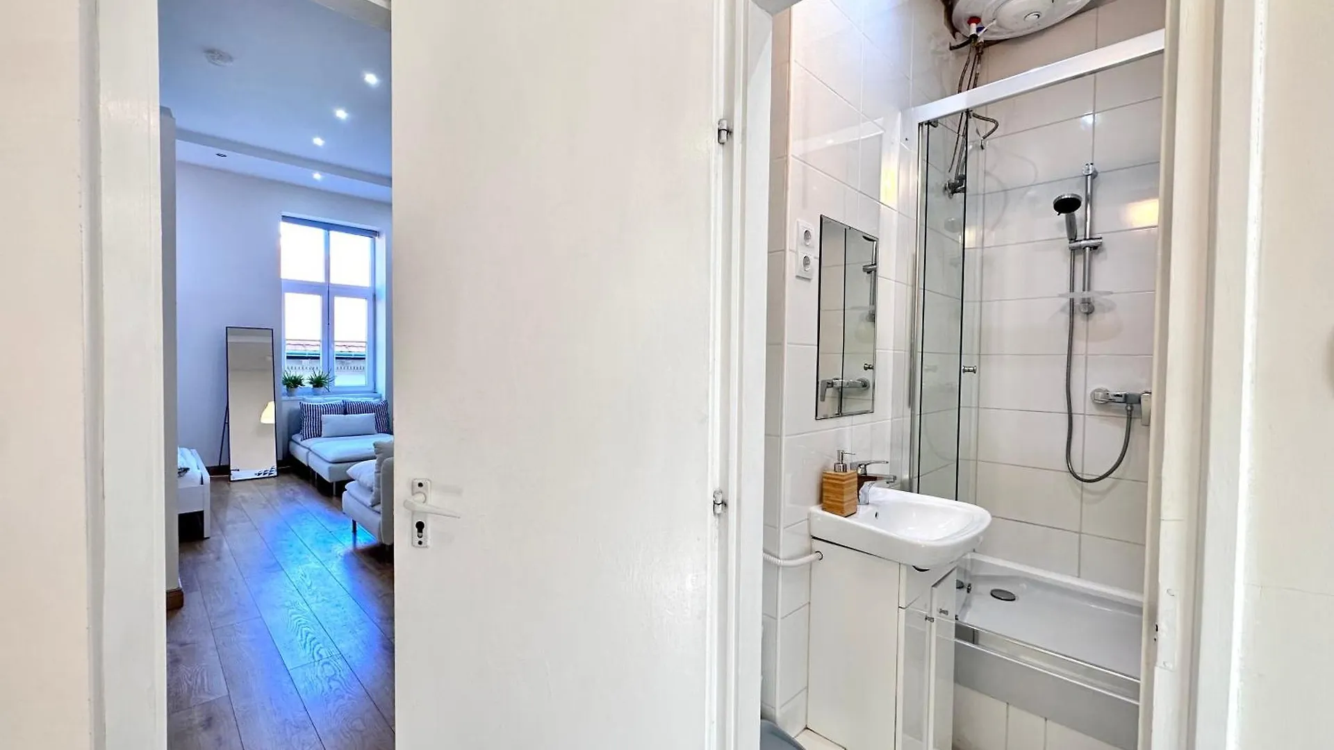 Center Cozy Gozsdu Home With 4Ppl Budapest Apartment